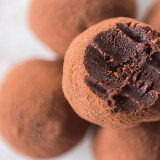 Hazelnut power 80 truffles