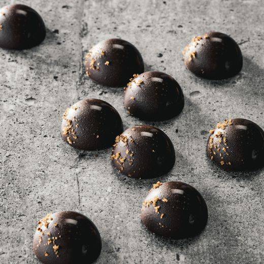 Milk Chocolate, Muscovado & Rum Pralines