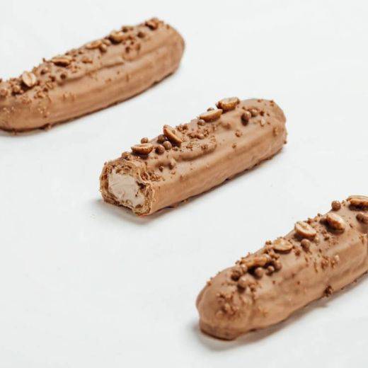 Demonstration video<span>Callebaut Gold Ice Cream Eclairs</span>