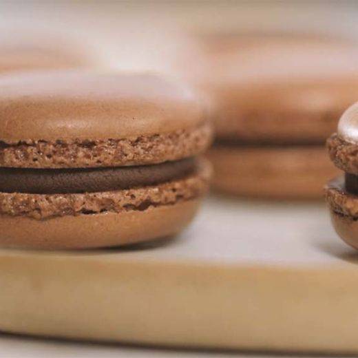 Demonstration video<span>Macaron au Chocolat Noir</span>