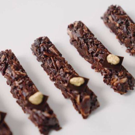 Demonstration video<span>Dark Chocolate Rochers</span>