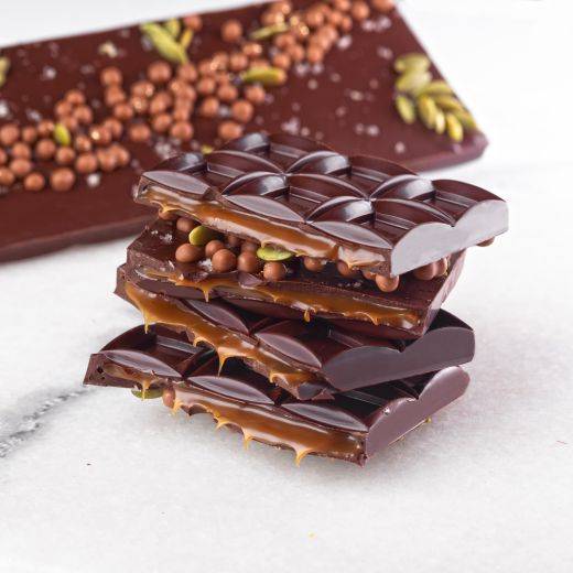 Barra de chocolate com caramelo e flor de sal