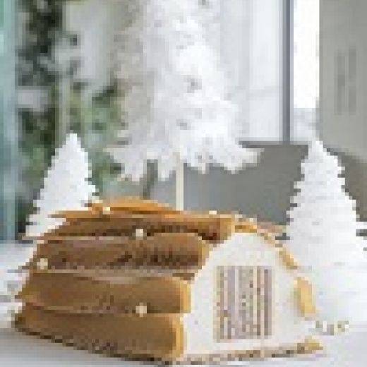 Demonstration video<span>Chestnut & Blackcurrent Yule Log</span>