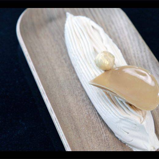 Demonstration video<span>Pastel individual de caramelo y almendras</span>
