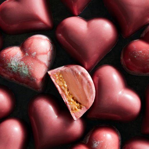 Ruby & Crunchy Cashew Praline