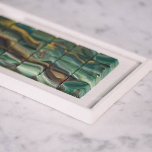 Demonstration video<span>White Chocolate Tablets with a Twist</span>