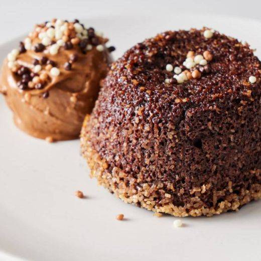 Demonstration video<span>Lava Cake With Ice Cream</span>