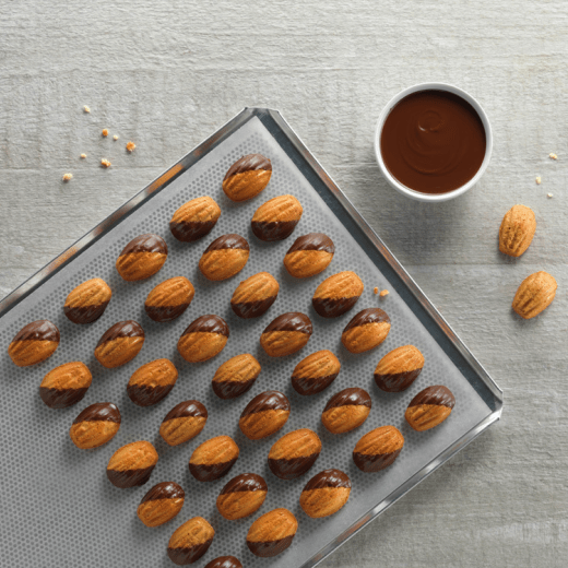MASSE À CUIRE – MASSE AMANDES 24% – SEAU 12,5KG