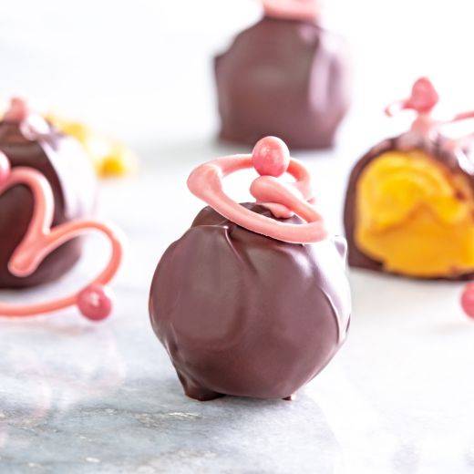 Mini Trufa de Champagne com Corações Ruby