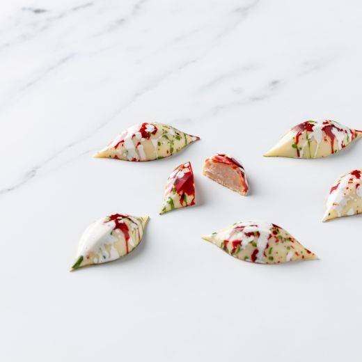 Demonstration video<span>White Chocolate and Strawberry Ganache</span>