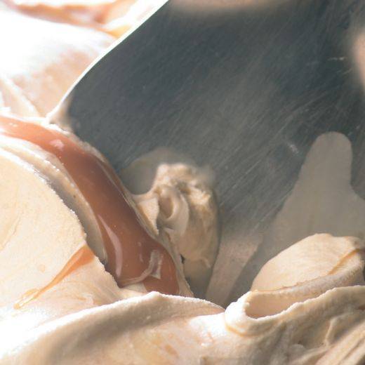 Callebaut - Fillings - Caramel - 5kg Bucket | callebaut.com