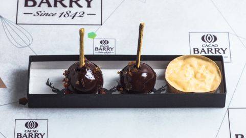 Chocolate 'Doughnut Dippers' with Fennel, Apple and Bacon