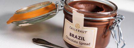 Pasta de chocolate y frutos secos con chocolate de origen único Brasil