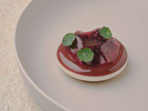 Crème fraîche, blackberries & sage pastry