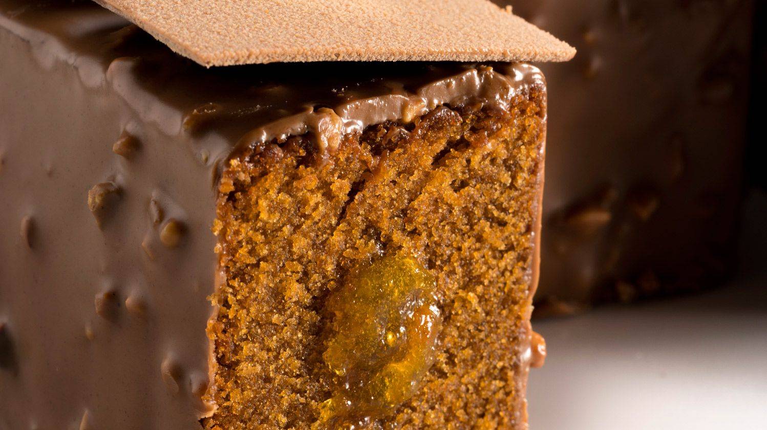 Monoporzione pralinato alla nocciola, mandarino e yuzu