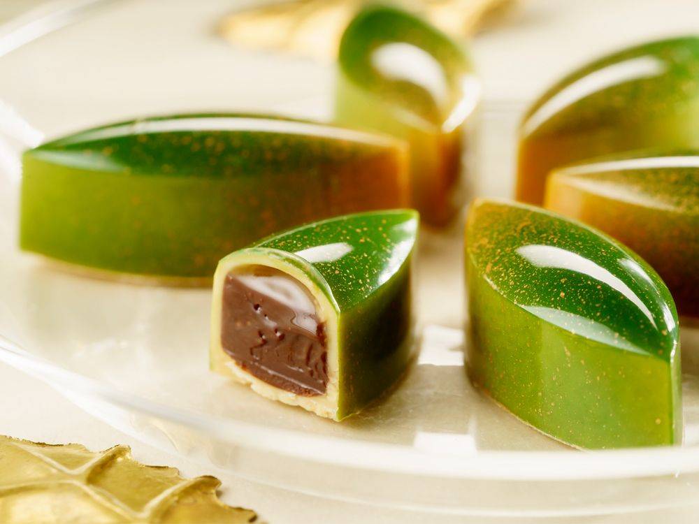 Caramel-lemon winter pralines