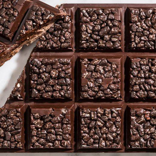 Dark chocolate meringue