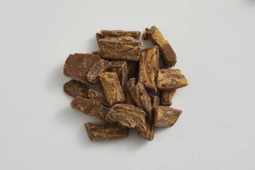 Shelf stable - Milk Sliced Peanut Butter Cups - 30lbs
