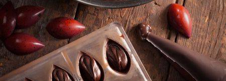 Ganache de chocolate negro para bombones moldeados