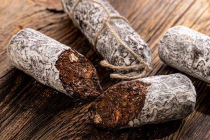 Wegańskie salami czekoladowe