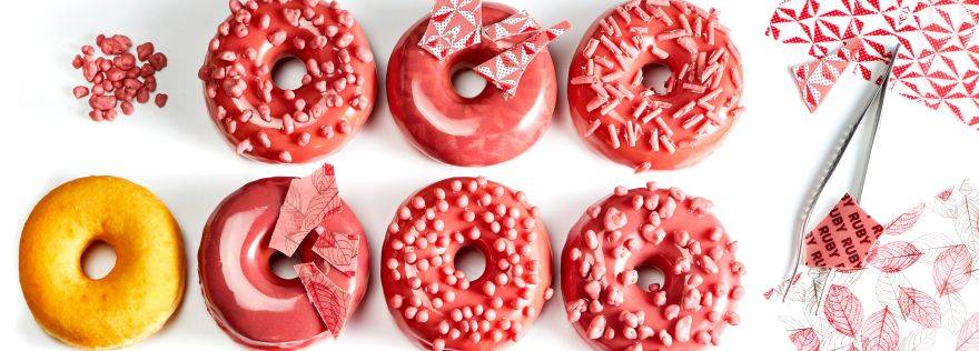 Ruby chocolate coated biscottino