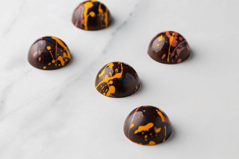 Bonbon Decoration - Flick and Splat Effect