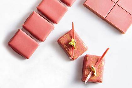 Garniture pralinée ruby pour bonbons trempés